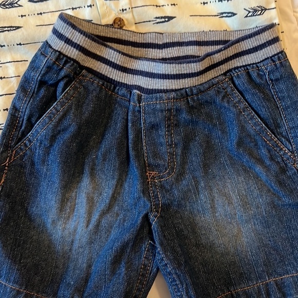 Collar Tee and Shorts Set - Picture 2 of 8